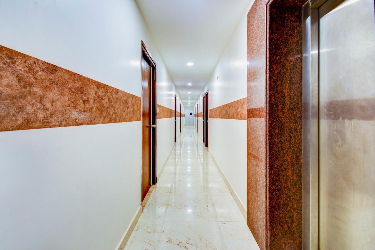 Capital O 81558 Udupi Gokula Bangalore Buitenkant foto