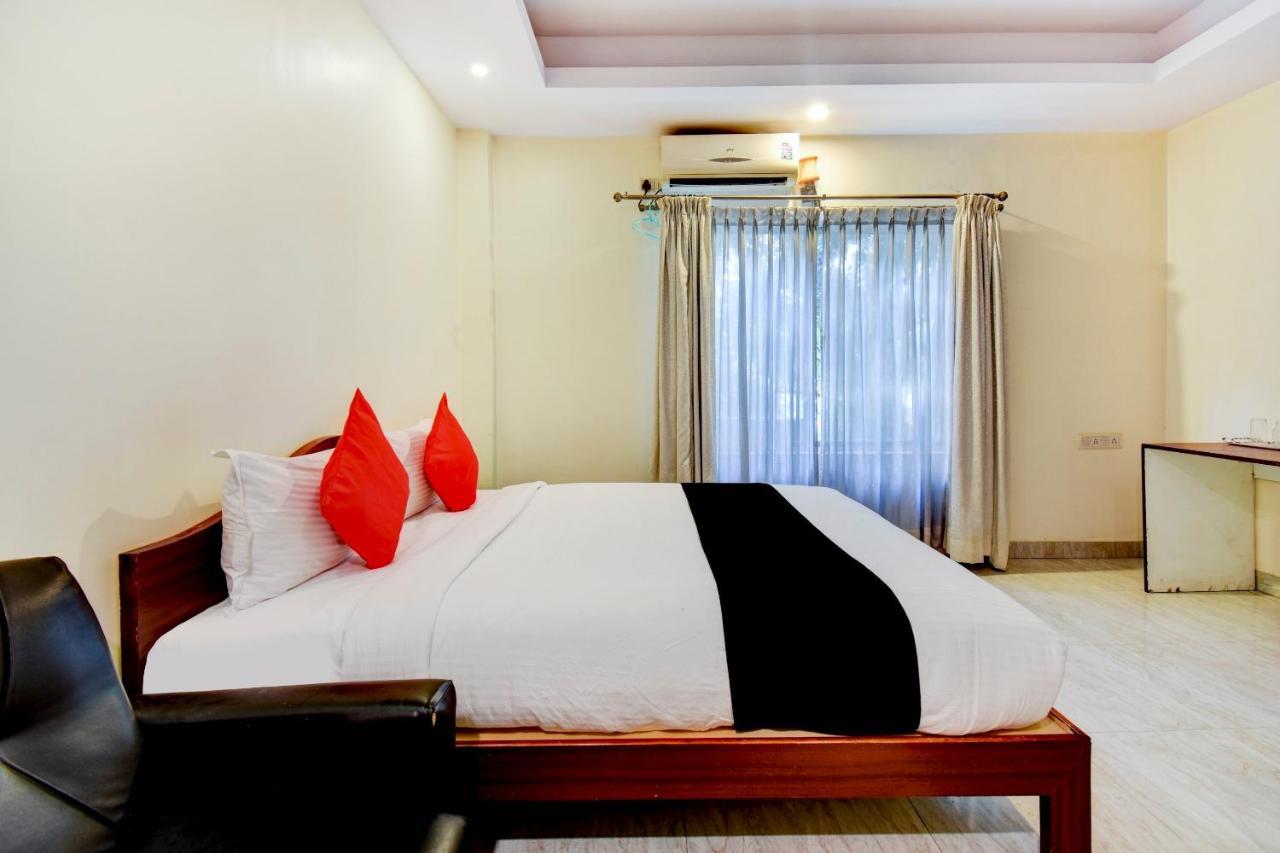 Capital O 81558 Udupi Gokula Bangalore Buitenkant foto